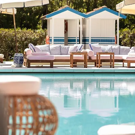 Hotel California Park 4*